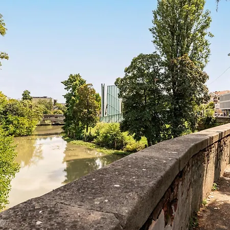 Guesthost - Piazza Mazzini Bright Daire